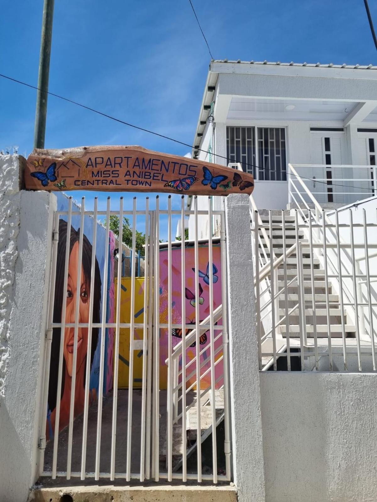 Posada Miss Anibel Central Town San Andrés エクステリア 写真